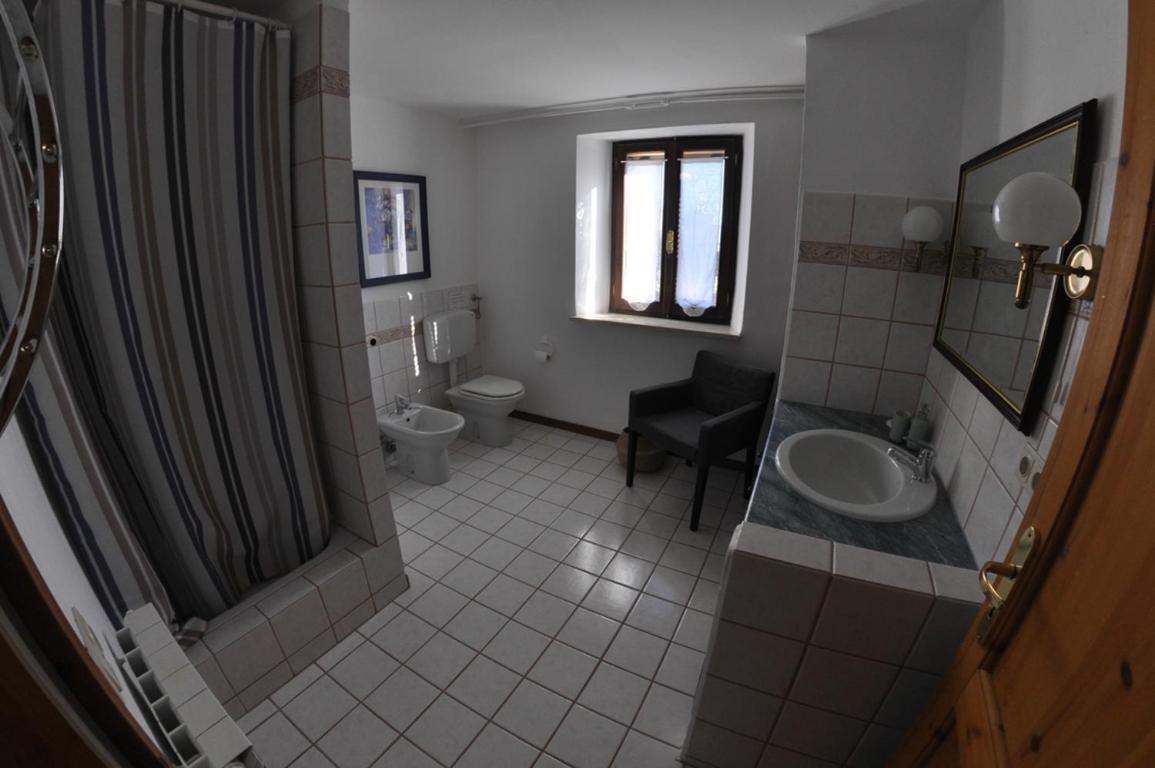 La Vigna Countrybnb Montottone Habitación foto